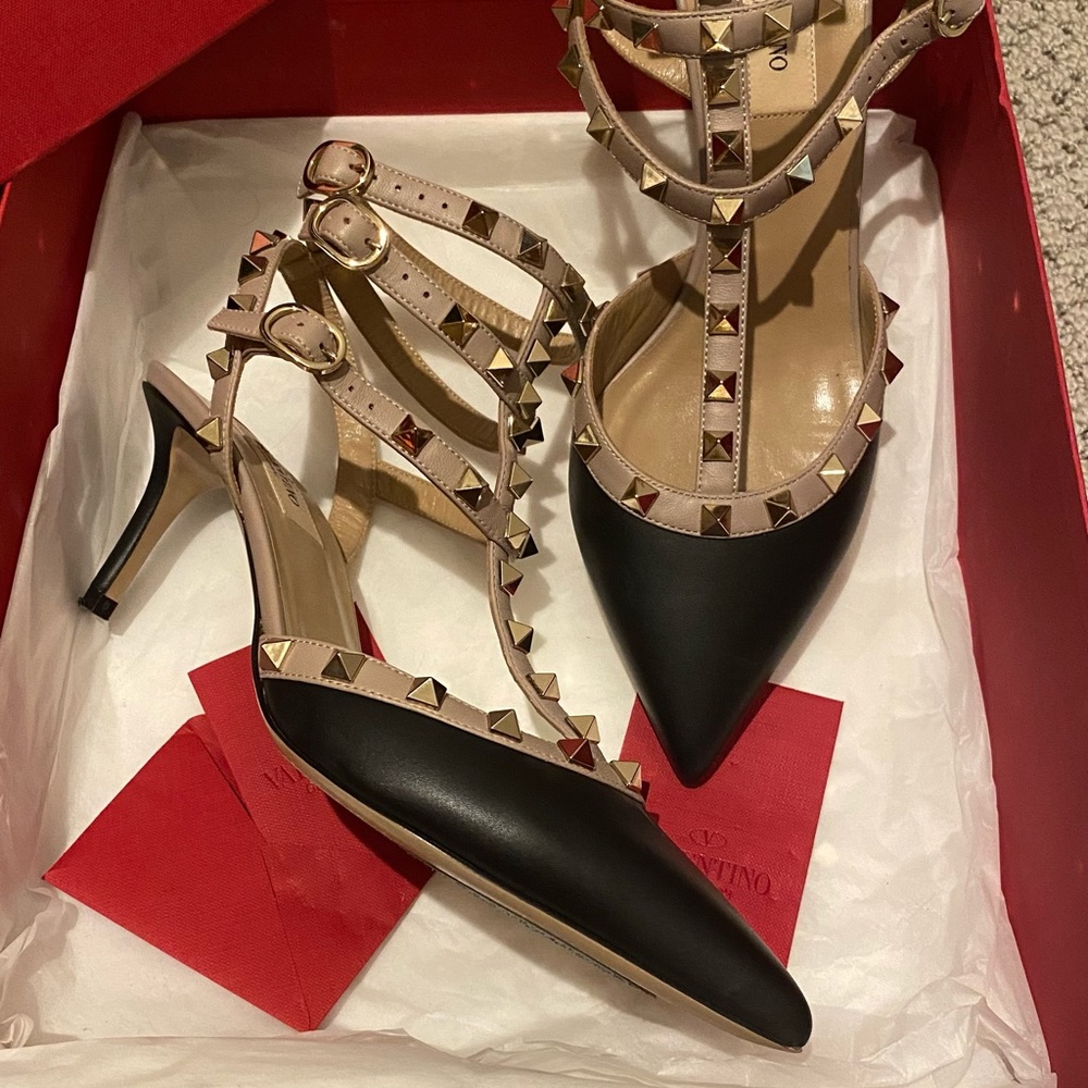 Kitten heels